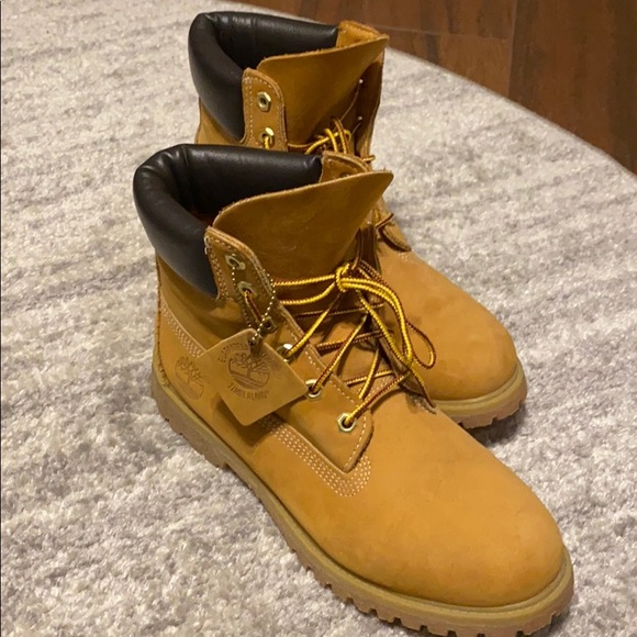 Timberland Shoes - Like New TIMBERLAND 6" Waterproof Womens Boots